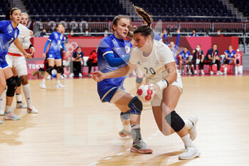 08/08/2021 - Daria Dmitrieva of Russia and Laura Flippes of France during the Olympic Games Tokyo 2020, Handball Women's Gold Medal Match between ROC and France on August 8, 2021 at Yoyogi National Stadium in Tokyo, Japan - Photo Pim Waslander / Orange Pictures / DPPI - OLYMPIC GAMES TOKYO 2020, AUGUST 08, 2021 - OLIMPIADI TOKYO 2020 - GIOCHI OLIMPICI