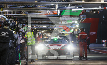 2021-07-31 - 38 Barnicoat Ben (gbr), Wilkinson Oliver (gbr), Bell Rob (gbr), JOTA, McLaren 720 S GT3, PIT STOP during the TotalEnergies 24 hours of Spa, 6th round of the 2021 Fanatec GT World Challenge Europe Powered by AWS, from July 28 to August 1, 2021 on the Circuit de Spa-Francorchamps, in Stavelot, Belgium - Photo François Flamand / DPPI - TOTALENERGIES 24 HOURS OF SPA - ENDURANCE - MOTORS