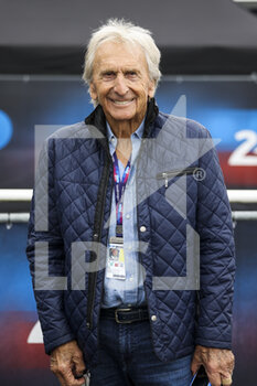 2021-08-17 - Bell Derek, Grand Marshall of the 24 Hours of Le Mans 2021, portrait during the free practice and qualifying sessions of 24 Hours of Le Mans 2021, 4th round of the 2021 FIA World Endurance Championship, FIA WEC, on the Circuit de la Sarthe, from August 18 to 22, 2021 in Le Mans, France - Photo Julien Delfosse / DPPI - 24 HOURS OF LE MANS 2021, 4TH ROUND OF THE 2021 FIA WORLD ENDURANCE CHAMPIONSHIP, WEC - ENDURANCE - MOTORS