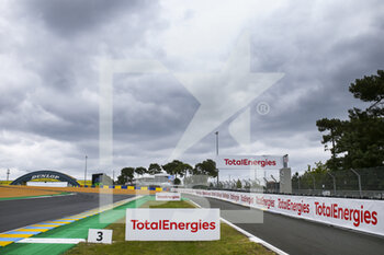 2021-08-17 - TotalEnergies Branding during the free practice and qualifying sessions of 24 Hours of Le Mans 2021, 4th round of the 2021 FIA World Endurance Championship, FIA WEC, on the Circuit de la Sarthe, from August 18 to 22, 2021 in Le Mans, France - Photo Julien Delfosse / DPPI - 24 HOURS OF LE MANS 2021, 4TH ROUND OF THE 2021 FIA WORLD ENDURANCE CHAMPIONSHIP, WEC - ENDURANCE - MOTORS