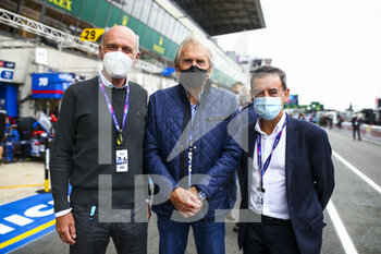 2021-08-17 - Fillon Pierre (fra), President of ACO, portait Bell Derek, Grand Marshall of the 24 Hours of Le Mans 2021, portrait, Ullrich Wolfgang (aut), Former Audi Sport Director, portrait during the free practice and qualifying sessions of 24 Hours of Le Mans 2021, 4th round of the 2021 FIA World Endurance Championship, FIA WEC, on the Circuit de la Sarthe, from August 18 to 22, 2021 in Le Mans, France - Photo Julien Delfosse / DPPI - 24 HOURS OF LE MANS 2021, 4TH ROUND OF THE 2021 FIA WORLD ENDURANCE CHAMPIONSHIP, WEC - ENDURANCE - MOTORS