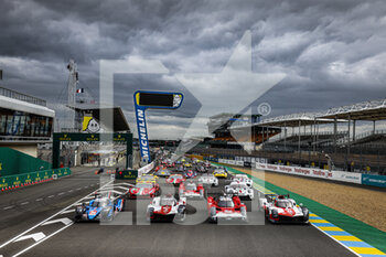 2021-08-17 - Cars group picture during the free practice and qualifying sessions of 24 Hours of Le Mans 2021, 4th round of the 2021 FIA World Endurance Championship, FIA WEC, on the Circuit de la Sarthe, from August 18 to 22, 2021 in Le Mans, France - Photo François Flamand / DPPI - 24 HOURS OF LE MANS 2021, 4TH ROUND OF THE 2021 FIA WORLD ENDURANCE CHAMPIONSHIP, WEC - ENDURANCE - MOTORS