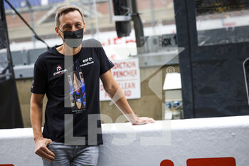 2021-08-17 - Artist Laurent Minguet, designer of the Panis Racing art car during the free practice and qualifying sessions of 24 Hours of Le Mans 2021, 4th round of the 2021 FIA World Endurance Championship, FIA WEC, on the Circuit de la Sarthe, from August 18 to 22, 2021 in Le Mans, France - Photo Julien Delfosse / DPPI - 24 HOURS OF LE MANS 2021, 4TH ROUND OF THE 2021 FIA WORLD ENDURANCE CHAMPIONSHIP, WEC - ENDURANCE - MOTORS