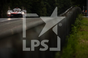 2021-08-18 - 08 Buemi Sébastien (swi), Nakajima Kazuki (jpn), Hartley Brendon (nzl), Toyota Gazoo Racing, Toyota GR010 - Hybrid, action during the free practice and qualifying sessions of 24 Hours of Le Mans 2021, 4th round of the 2021 FIA World Endurance Championship, FIA WEC, on the Circuit de la Sarthe, from August 18 to 22, 2021 in Le Mans, France - Photo Germain Hazard / DPPI - 24 HOURS OF LE MANS 2021, 4TH ROUND OF THE 2021 FIA WORLD ENDURANCE CHAMPIONSHIP, WEC - ENDURANCE - MOTORS
