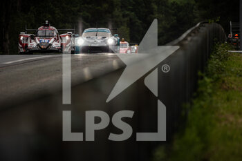 2021-08-18 - 49 Fjordbach Anders (dnk), Magnussen Jan (dnk), Magnussen Kevin (dnk), High Class Racing, Oreca 07 - Gibson, action 88 Andlauer Julien (fra), Bastien Dominique (usa), Arnold Lance David (ger), Dempsey-Proton Racing, Porsche 911 RSR - 19, action during the free practice and qualifying sessions of 24 Hours of Le Mans 2021, 4th round of the 2021 FIA World Endurance Championship, FIA WEC, on the Circuit de la Sarthe, from August 18 to 22, 2021 in Le Mans, France - Photo Germain Hazard / DPPI - 24 HOURS OF LE MANS 2021, 4TH ROUND OF THE 2021 FIA WORLD ENDURANCE CHAMPIONSHIP, WEC - ENDURANCE - MOTORS
