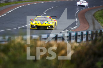 2021-08-18 - 63 Garcia Antonio (esp), Taylor Jordan (usa), Catsburg Nicky (nld), Corvette Racing, Chevrolet Corvette C8.R, action during the free practice and qualifying sessions of 24 Hours of Le Mans 2021, 4th round of the 2021 FIA World Endurance Championship, FIA WEC, on the Circuit de la Sarthe, from August 18 to 22, 2021 in Le Mans, France - Photo Xavi Bonilla / DPPI - 24 HOURS OF LE MANS 2021, 4TH ROUND OF THE 2021 FIA WORLD ENDURANCE CHAMPIONSHIP, WEC - ENDURANCE - MOTORS