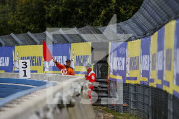 2021-08-18 - Red flag during the free practice and qualifying sessions of 24 Hours of Le Mans 2021, 4th round of the 2021 FIA World Endurance Championship, FIA WEC, on the Circuit de la Sarthe, from August 18 to 22, 2021 in Le Mans, France - Photo Xavi Bonilla / DPPI - 24 HOURS OF LE MANS 2021, 4TH ROUND OF THE 2021 FIA WORLD ENDURANCE CHAMPIONSHIP, WEC - ENDURANCE - MOTORS