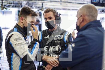 2021-08-18 - INGENIEUR, ENGINEER during the free practice and qualifying sessions of 24 Hours of Le Mans 2021, 4th round of the 2021 FIA World Endurance Championship, FIA WEC, on the Circuit de la Sarthe, from August 18 to 22, 2021 in Le Mans, France - Photo François Flamand / DPPI - 24 HOURS OF LE MANS 2021, 4TH ROUND OF THE 2021 FIA WORLD ENDURANCE CHAMPIONSHIP, WEC - ENDURANCE - MOTORS