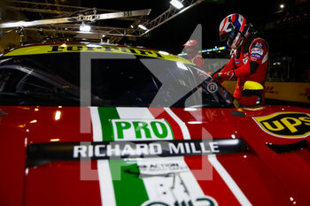 2021-08-18 - Molina Miguel (esp), AF Corse, Ferrari 488 GTE Evo, portrait during the free practice and qualifying sessions of 24 Hours of Le Mans 2021, 4th round of the 2021 FIA World Endurance Championship, FIA WEC, on the Circuit de la Sarthe, from August 18 to 22, 2021 in Le Mans, France - Photo Xavi Bonilla / DPPI - 24 HOURS OF LE MANS 2021, 4TH ROUND OF THE 2021 FIA WORLD ENDURANCE CHAMPIONSHIP, WEC - ENDURANCE - MOTORS