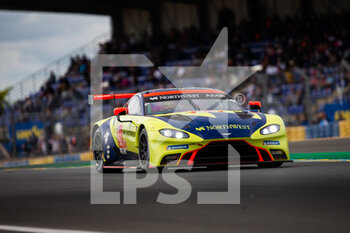 2021-08-19 - 98 Dalla Lana Paul (can), Thiim Nicki (dnk), Gomes Marcos (bra), Aston Martin Racing, Aston Martin Vantage AMR, action during the free practice and qualifying sessions of 24 Hours of Le Mans 2021, 4th round of the 2021 FIA World Endurance Championship, FIA WEC, on the Circuit de la Sarthe, from August 18 to 22, 2021 in Le Mans, France - Photo Joao Filipe / DPPI - 24 HOURS OF LE MANS 2021, 4TH ROUND OF THE 2021 FIA WORLD ENDURANCE CHAMPIONSHIP, WEC - ENDURANCE - MOTORS