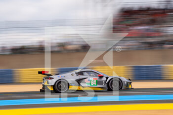 2021-08-19 - 64 Tandy Nick (gbr), Milner Tommy (usa), Sims Alexander (gbr), Corvette Racing, Chevrolet Corvette C8.R, action during the free practice and qualifying sessions of 24 Hours of Le Mans 2021, 4th round of the 2021 FIA World Endurance Championship, FIA WEC, on the Circuit de la Sarthe, from August 18 to 22, 2021 in Le Mans, France - Photo Joao Filipe / DPPI - 24 HOURS OF LE MANS 2021, 4TH ROUND OF THE 2021 FIA WORLD ENDURANCE CHAMPIONSHIP, WEC - ENDURANCE - MOTORS