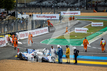2021-08-19 - crash, accident of 21 Hedman Henrik (swe), Montoya Juan-Pablo (col), Hanley Ben (gbr), Dragonspeed USA, Oreca 07 - Gibson, action during the free practice and qualifying sessions of 24 Hours of Le Mans 2021, 4th round of the 2021 FIA World Endurance Championship, FIA WEC, on the Circuit de la Sarthe, from August 18 to 22, 2021 in Le Mans, France - Photo Germain Hazard / DPPI - 24 HOURS OF LE MANS 2021, 4TH ROUND OF THE 2021 FIA WORLD ENDURANCE CHAMPIONSHIP, WEC - ENDURANCE - MOTORS