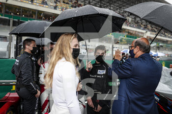 2021-08-21 - Floersch Sophia (ger), Richard Mille Racing Team, Oreca 07 - Gibson, portrait with Mille Richard (fra), FIA Endurance Commission President during the 24 Hours of Le Mans 2021, 4th round of the 2021 FIA World Endurance Championship, FIA WEC, on the Circuit de la Sarthe, from August 21 to 22, 2021 in Le Mans, France - Photo Frédéric Le Floc'h / DPPI - 24 HOURS OF LE MANS 2021, 4TH ROUND OF THE 2021 FIA WORLD ENDURANCE CHAMPIONSHIP, WEC - ENDURANCE - MOTORS