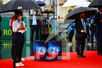 2021-08-21 - Trophy during the 24 Hours of Le Mans 2021, 4th round of the 2021 FIA World Endurance Championship, FIA WEC, on the Circuit de la Sarthe, from August 21 to 22, 2021 in Le Mans, France - Photo Xavi Bonilla / DPPI - 24 HOURS OF LE MANS 2021, 4TH ROUND OF THE 2021 FIA WORLD ENDURANCE CHAMPIONSHIP, WEC - ENDURANCE - MOTORS