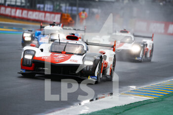 2021-08-21 - 07 Conway Mike (gbr), Kobayashi Kamui (jpn), Lopez Jose Maria (arg), Toyota Gazoo Racing, Toyota GR010 - Hybrid, action during the 24 Hours of Le Mans 2021, 4th round of the 2021 FIA World Endurance Championship, FIA WEC, on the Circuit de la Sarthe, from August 21 to 22, 2021 in Le Mans, France - Photo Xavi Bonilla / DPPI - 24 HOURS OF LE MANS 2021, 4TH ROUND OF THE 2021 FIA WORLD ENDURANCE CHAMPIONSHIP, WEC - ENDURANCE - MOTORS
