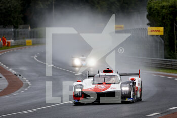 2021-08-21 - 07 Conway Mike (gbr), Kobayashi Kamui (jpn), Lopez Jose Maria (arg), Toyota Gazoo Racing, Toyota GR010 - Hybrid, action during the 24 Hours of Le Mans 2021, 4th round of the 2021 FIA World Endurance Championship, FIA WEC, on the Circuit de la Sarthe, from August 21 to 22, 2021 in Le Mans, France - Photo François Flamand / DPPI - 24 HOURS OF LE MANS 2021, 4TH ROUND OF THE 2021 FIA WORLD ENDURANCE CHAMPIONSHIP, WEC - ENDURANCE - MOTORS