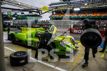2021-08-21 - 34 Smiechowski Jakub (pol), Van der Zande Renger (nld), Brundle Alex (gbr), Inter Europol Competition, Oreca 07 - Gibson, action, pit stop during the 24 Hours of Le Mans 2021, 4th round of the 2021 FIA World Endurance Championship, FIA WEC, on the Circuit de la Sarthe, from August 21 to 22, 2021 in Le Mans, France - Photo Xavi Bonilla / DPPI - 24 HOURS OF LE MANS 2021, 4TH ROUND OF THE 2021 FIA WORLD ENDURANCE CHAMPIONSHIP, WEC - ENDURANCE - MOTORS