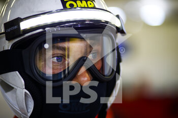 2021-08-21 - Mechanic eyes during the 24 Hours of Le Mans 2021, 4th round of the 2021 FIA World Endurance Championship, FIA WEC, on the Circuit de la Sarthe, from August 21 to 22, 2021 in Le Mans, France - Photo Xavi Bonilla / DPPI - 24 HOURS OF LE MANS 2021, 4TH ROUND OF THE 2021 FIA WORLD ENDURANCE CHAMPIONSHIP, WEC - ENDURANCE - MOTORS
