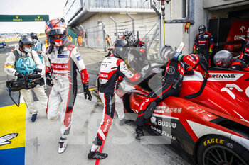 2021-08-22 - 41 Kubica Robert (pol), Deletraz Louis (swi), Ye Yifei (chn), Team WRT, Oreca 07 - Gibson, action, pit stop during the 24 Hours of Le Mans 2021, 4th round of the 2021 FIA World Endurance Championship, FIA WEC, on the Circuit de la Sarthe, from August 21 to 22, 2021 in Le Mans, France - Photo Xavi Bonilla / DPPI - 24 HOURS OF LE MANS 2021, 4TH ROUND OF THE 2021 FIA WORLD ENDURANCE CHAMPIONSHIP, WEC - ENDURANCE - MOTORS
