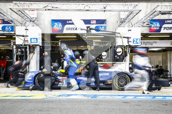 2021-08-22 - 24 Kelly Patrick (usa), Aubry Gabriel (fra), Trummer Simon (che), PR1 Motorsports, Oreca 07 - Gibson, action, pit stop during the 24 Hours of Le Mans 2021, 4th round of the 2021 FIA World Endurance Championship, FIA WEC, on the Circuit de la Sarthe, from August 21 to 22, 2021 in Le Mans, France - Photo Xavi Bonilla / DPPI - 24 HOURS OF LE MANS 2021, 4TH ROUND OF THE 2021 FIA WORLD ENDURANCE CHAMPIONSHIP, WEC - ENDURANCE - MOTORS