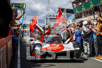 2021-08-22 - 07 Conway Mike (gbr), Kobayashi Kamui (jpn), Lopez Jose Maria (arg), Toyota Gazoo Racing, Toyota GR010 - Hybrid, action, winner during the 24 Hours of Le Mans 2021, 4th round of the 2021 FIA World Endurance Championship, FIA WEC, on the Circuit de la Sarthe, from August 21 to 22, 2021 in Le Mans, France - Photo Xavi Bonilla / DPPI - 24 HOURS OF LE MANS 2021, 4TH ROUND OF THE 2021 FIA WORLD ENDURANCE CHAMPIONSHIP, WEC - ENDURANCE - MOTORS