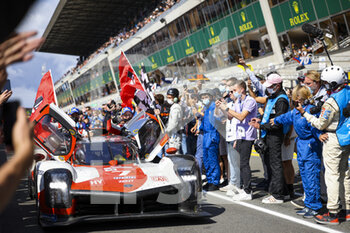 2021-08-22 - 07 Conway Mike (gbr), Kobayashi Kamui (jpn), Lopez Jose Maria (arg), Toyota Gazoo Racing, Toyota GR010 - Hybrid, winning team the 24 Hours of Le Mans 2021, 4th round of the 2021 FIA World Endurance Championship, FIA WEC, on the Circuit de la Sarthe, from August 21 to 22, 2021 in Le Mans, France - Photo Julien Delfosse / DPPI - 24 HOURS OF LE MANS 2021, 4TH ROUND OF THE 2021 FIA WORLD ENDURANCE CHAMPIONSHIP, WEC - ENDURANCE - MOTORS