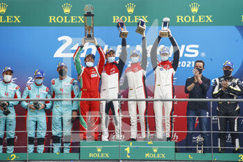 2021-08-22 - 83 Perrodo François (fra), Nielsen Nicklas (dnk), Rovera Alessio (ita), AF Corse, Ferrari 488 GTE Evo, portrait podium during the 24 Hours of Le Mans 2021, 4th round of the 2021 FIA World Endurance Championship, FIA WEC, on the Circuit de la Sarthe, from August 21 to 22, 2021 in Le Mans, France - Photo Xavi Bonilla / DPPI - 24 HOURS OF LE MANS 2021, 4TH ROUND OF THE 2021 FIA WORLD ENDURANCE CHAMPIONSHIP, WEC - ENDURANCE - MOTORS