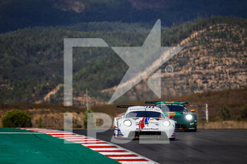 2021-10-24 - 77 Ried Christian (deu), Bruni Gianmaria (ita), MacNeil Cooper (usa), Proton Competition, Porsche 911 RSR - 19, action during the 2021 4 Hours of Portimao, 5th round of the 2021 European Le Mans Series, from October 21 to 24, 2021 on the Algarve International Circuit, in Portimao, Portugal - 2021 4 HOURS OF PORTIMAO, 5TH ROUND OF THE 2021 EUROPEAN LE MANS SERIES - ENDURANCE - MOTORS