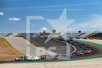 2021-10-24 - Start during the 2021 4 Hours of Portimao, 5th round of the 2021 European Le Mans Series, from October 21 to 24, 2021 on the Algarve International Circuit, in Portimao, Portugal - 2021 4 HOURS OF PORTIMAO, 5TH ROUND OF THE 2021 EUROPEAN LE MANS SERIES - ENDURANCE - MOTORS