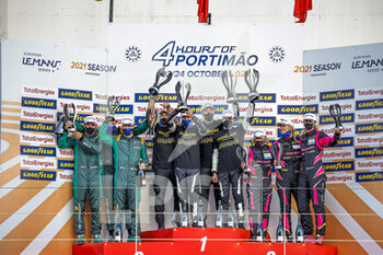 2021-10-24 - 80 Cressoni Matteo (ita), Mastronardi Rino (ita), Molina Miguel (esp), Iron Lynx, Ferrari F488 GTE Evo, 83 Frey Rahel (che), Gatting Michelle (dnk), Bovy Sarah (bel), Iron Lynx, Ferrari F488 GTE Evo, 93 Fassbender Michael (irl), Laser Felipe (deu), Lietz Richard (aut), Proton Competition, Porsche 911 RSR - 19, podium during the 2021 4 Hours of Portimao, 5th round of the 2021 European Le Mans Series, from October 21 to 24, 2021 on the Algarve International Circuit, in Portimao, Portugal - 2021 4 HOURS OF PORTIMAO, 5TH ROUND OF THE 2021 EUROPEAN LE MANS SERIES - ENDURANCE - MOTORS