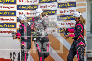 2021-10-24 - 83 Frey Rahel (che), Gatting Michelle (dnk), Bovy Sarah (bel), Iron Lynx, Ferrari F488 GTE Evo, podium during the 2021 4 Hours of Portimao, 5th round of the 2021 European Le Mans Series, from October 21 to 24, 2021 on the Algarve International Circuit, in Portimao, Portugal - 2021 4 HOURS OF PORTIMAO, 5TH ROUND OF THE 2021 EUROPEAN LE MANS SERIES - ENDURANCE - MOTORS