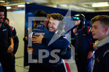 2021-10-24 - 22 Hanson Phil (gbr), Aberdein Jonathan (zaf), Gamble Tom (gbr), United Autosports, Oreca 07 - Gibson, celebration during the 2021 4 Hours of Portimao, 5th round of the 2021 European Le Mans Series, from October 21 to 24, 2021 on the Algarve International Circuit, in Portimao, Portugal - 2021 4 HOURS OF PORTIMAO, 5TH ROUND OF THE 2021 EUROPEAN LE MANS SERIES - ENDURANCE - MOTORS