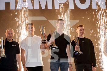 2021-10-24 - 22 Hanson Phil (gbr), Aberdein Jonathan (zaf), Gamble Tom (gbr), United Autosports, Oreca 07 - Gibson, portrait during the prize giving ceremony of the 2021 European Le Mans Series, on October 24, 2021 on the Algarve International Circuit, in Portimao, Portugal - 2021 EUROPEAN LE MANS SERIES - ENDURANCE - MOTORS