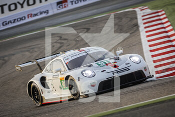 2021-10-28 - 91 Bruni Gianmaria (ita), Lietz Richard (aut), Porsche GT Team, Porsche 911 RSR - 19, action during the 6 Hours of Bahrain, 5th round of the 2021 FIA World Endurance Championship, FIA WEC, on the Bahrain International Circuit, from October 28 to 30, 2021 in Sakhir, Bahrain - 6 HOURS OF BAHRAIN, 5TH ROUND OF THE 2021 FIA WORLD ENDURANCE CHAMPIONSHIP, FIA WEC - ENDURANCE - MOTORS