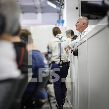 2021-10-29 - SINAULT PHILIPPE (FRA), TEAM PRINCIPAL AND OWNER OF SIGNATECH RACING, PORTAIT during the 6 Hours of Bahrain, 5th round of the 2021 FIA World Endurance Championship, FIA WEC, on the Bahrain International Circuit, from October 28 to 30, 2021 in Sakhir, Bahrain - 6 HOURS OF BAHRAIN, 5TH ROUND OF THE 2021 FIA WORLD ENDURANCE CHAMPIONSHIP, FIA WEC - ENDURANCE - MOTORS