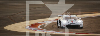 2021-10-29 - 91 Bruni Gianmaria (ita), Lietz Richard (aut), Porsche GT Team, Porsche 911 RSR - 19, action during the 6 Hours of Bahrain, 5th round of the 2021 FIA World Endurance Championship, FIA WEC, on the Bahrain International Circuit, from October 28 to 30, 2021 in Sakhir, Bahrain - 6 HOURS OF BAHRAIN, 5TH ROUND OF THE 2021 FIA WORLD ENDURANCE CHAMPIONSHIP, FIA WEC - ENDURANCE - MOTORS
