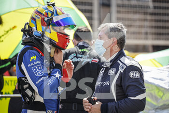 2021-10-30 - DALMAS YANNICK (FRA), PORTRAIT DUVAL LOIC (FRA), REALTEAM RACING, ORECA 07 - GIBSON, PORTRAIT during the 6 Hours of Bahrain, 5th round of the 2021 FIA World Endurance Championship, FIA WEC, on the Bahrain International Circuit, from October 28 to 30, 2021 in Sakhir, Bahrain - 6 HOURS OF BAHRAIN, 5TH ROUND OF THE 2021 FIA WORLD ENDURANCE CHAMPIONSHIP, FIA WEC - ENDURANCE - MOTORS