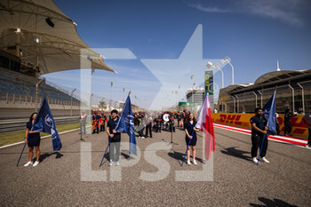 2021-10-30 - ambiance starting grid, grille de depart, during the 6 Hours of Bahrain, 5th round of the 2021 FIA World Endurance Championship, FIA WEC, on the Bahrain International Circuit, from October 28 to 30, 2021 in Sakhir, Bahrain - 6 HOURS OF BAHRAIN, 5TH ROUND OF THE 2021 FIA WORLD ENDURANCE CHAMPIONSHIP, FIA WEC - ENDURANCE - MOTORS