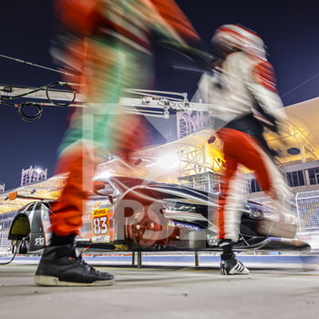 2021-11-04 - 83 Perrodo Francois (fra), Nielsen Nicklas (dnk), Rovera Alessio (ita), AF Corse, Ferrari 488 GTE Evo, AMBIANCE during the 8 Hours of Bahrain, 6th round of the 2021 FIA World Endurance Championship, FIA WEC, on the Bahrain International Circuit, from November 4 to 6, 2021 in Sakhir, Bahrain - 8 HOURS OF BAHRAIN, 6TH ROUND OF THE 2021 FIA WORLD ENDURANCE CHAMPIONSHIP, FIA WEC - ENDURANCE - MOTORS