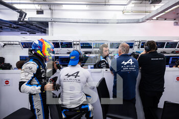 2021-11-05 - Vaxivière Matthieu (fra), Alpine Elf Matmut, Alpine A480 - Gibson, portrait Negrao André (bra), Alpine Elf Matmut, Alpine A480 - Gibson, portrait ingenieur engineer during the 8 Hours of Bahrain, 6th round of the 2021 FIA World Endurance Championship, FIA WEC, on the Bahrain International Circuit, from November 4 to 6, 2021 in Sakhir, Bahrain - 8 HOURS OF BAHRAIN, 6TH ROUND OF THE 2021 FIA WORLD ENDURANCE CHAMPIONSHIP, FIA WEC - ENDURANCE - MOTORS