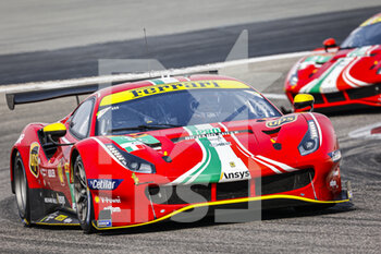 2021-11-05 - 52 Serra Daniel (bra), Molina Miguel (esp), AF Corse, Ferrari 488 GTE Evo, action during the 8 Hours of Bahrain, 6th round of the 2021 FIA World Endurance Championship, FIA WEC, on the Bahrain International Circuit, from November 4 to 6, 2021 in Sakhir, Bahrain - 8 HOURS OF BAHRAIN, 6TH ROUND OF THE 2021 FIA WORLD ENDURANCE CHAMPIONSHIP, FIA WEC - ENDURANCE - MOTORS