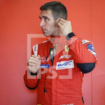 2021-11-05 - PIER GUIDI ALESSANDRO (ITA), AF CORSE, FERRARI 488 GTE EVO, PORTRAIT during the 8 Hours of Bahrain, 6th round of the 2021 FIA World Endurance Championship, FIA WEC, on the Bahrain International Circuit, from November 4 to 6, 2021 in Sakhir, Bahrain - 8 HOURS OF BAHRAIN, 6TH ROUND OF THE 2021 FIA WORLD ENDURANCE CHAMPIONSHIP, FIA WEC - ENDURANCE - MOTORS