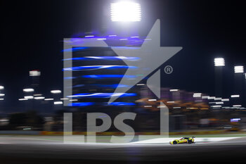 2021-11-05 - 98 Dalla Lana Paul (can), Farfus Augusto (bra), Gomes Marcos (bra), Aston Martin Racing, Aston Martin Vantage AMR, action during the 8 Hours of Bahrain, 6th round of the 2021 FIA World Endurance Championship, FIA WEC, on the Bahrain International Circuit, from November 4 to 6, 2021 in Sakhir, Bahrain - 8 HOURS OF BAHRAIN, 6TH ROUND OF THE 2021 FIA WORLD ENDURANCE CHAMPIONSHIP, FIA WEC - ENDURANCE - MOTORS