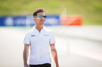 2021-07-29 - NORRIS Lando (gbr), McLaren MCL35M, portrait during the Formula 1 Magyar Nagydij 2021, Hungarian Grand Prix, 11th round of the 2021 FIA Formula One World Championship from July 30 to August 1, 2021 on the Hungaroring, in Mogyorod, near Budapest, Hungary - Photo Antonin Vincent / DPPI - FORMULA 1 MAGYAR NAGYDIJ 2021, HUNGARIAN GRAND PRIX - FORMULA 1 - MOTORS
