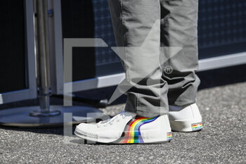 2021-07-29 - VETTEL Sebastian (ger), Aston Martin F1 AMR21, portrait shoes during the Formula 1 Magyar Nagydij 2021, Hungarian Grand Prix, 11th round of the 2021 FIA Formula One World Championship from July 30 to August 1, 2021 on the Hungaroring, in Mogyorod, near Budapest, Hungary - Photo Xavi Bonilla / DPPI - FORMULA 1 MAGYAR NAGYDIJ 2021, HUNGARIAN GRAND PRIX - FORMULA 1 - MOTORS