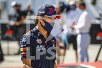 2021-07-30 - PEREZ Sergio (mex), Red Bull Racing Honda RB16B, portrait during the Formula 1 Magyar Nagydij 2021, Hungarian Grand Prix, 11th round of the 2021 FIA Formula One World Championship from July 30 to August 1, 2021 on the Hungaroring, in Mogyorod, near Budapest, Hungary - Photo Xavi Bonilla / DPPI - FORMULA 1 MAGYAR NAGYDIJ 2021, HUNGARIAN GRAND PRIX - FORMULA 1 - MOTORS