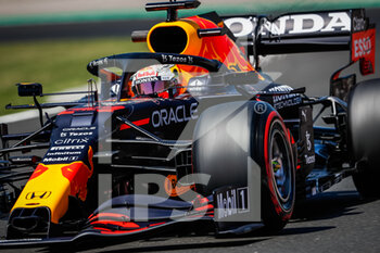 2021-07-30 - 33 VERSTAPPEN Max (nld), Red Bull Racing Honda RB16B, action during the Formula 1 Magyar Nagydij 2021, Hungarian Grand Prix, 11th round of the 2021 FIA Formula One World Championship from July 30 to August 1, 2021 on the Hungaroring, in Mogyorod, near Budapest, Hungary - Photo Antonin Vincent / DPPI - FORMULA 1 MAGYAR NAGYDIJ 2021, HUNGARIAN GRAND PRIX - FORMULA 1 - MOTORS