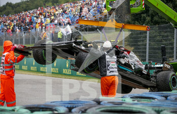 2021-08-01 - 77 BOTTAS Valtteri (fin), Mercedes AMG F1 GP W12 E Performance, crash, accident, during the Formula 1 Magyar Nagydij 2021, Hungarian Grand Prix, 11th round of the 2021 FIA Formula One World Championship from July 30 to August 1, 2021 on the Hungaroring, in Mogyorod, near Budapest, Hungary - Photo DPPI - FORMULA 1 MAGYAR NAGYDIJ 2021, HUNGARIAN GRAND PRIX - FORMULA 1 - MOTORS