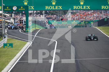 2021-08-01 - 44 HAMILTON Lewis (gbr), Mercedes AMG F1 GP W12 E Performance, alone to do the standing start during the Formula 1 Magyar Nagydij 2021, Hungarian Grand Prix, 11th round of the 2021 FIA Formula One World Championship from July 30 to August 1, 2021 on the Hungaroring, in Mogyorod, near Budapest, Hungary - Photo Antonin Vincent / DPPI - FORMULA 1 MAGYAR NAGYDIJ 2021, HUNGARIAN GRAND PRIX - FORMULA 1 - MOTORS