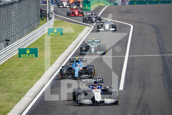 2021-08-01 - 63 RUSSELL George (gbr), Williams Racing F1 FW43B, 31 OCON Esteban (fra), Alpine F1 A521, action exit of the pitlane with new tyres at the restart during the Formula 1 Magyar Nagydij 2021, Hungarian Grand Prix, 11th round of the 2021 FIA Formula One World Championship from July 30 to August 1, 2021 on the Hungaroring, in Mogyorod, near Budapest, Hungary - Photo Antonin Vincent / DPPI - FORMULA 1 MAGYAR NAGYDIJ 2021, HUNGARIAN GRAND PRIX - FORMULA 1 - MOTORS